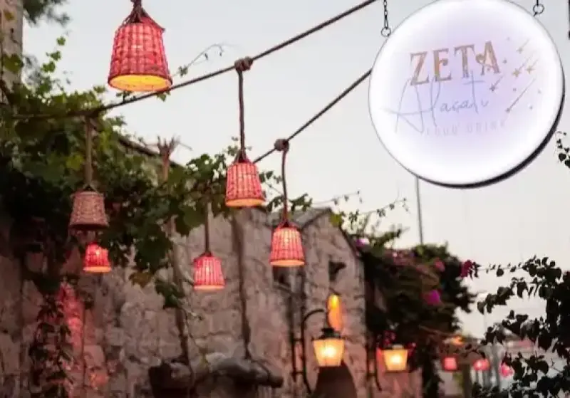 Zeta Alaçatı  - İzmir Mekan Rehberi