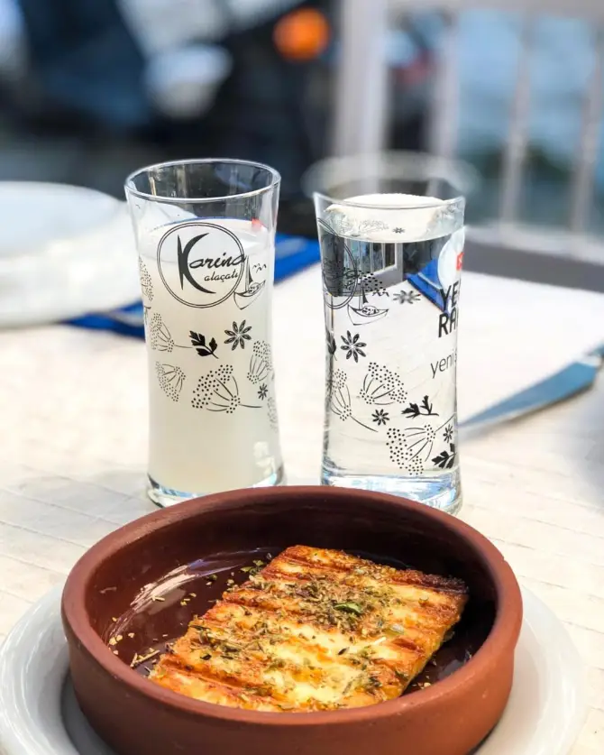 Karina Restaurant Alaçatı - İzmir Mekan Rehberi