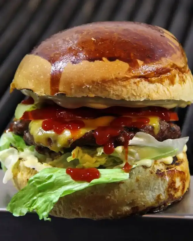 Kaburger Karşıyaka - İzmir Mekan Rehberi