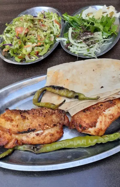 Kadıoğlu Kebap Evi fotoğraf 3 - İzmir Mekan Rehberi