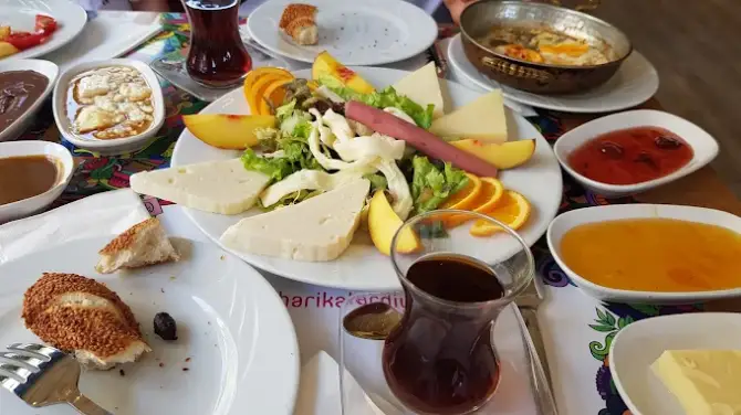 Kahve Diyarı İnciraltı - İzmir Mekan Rehberi