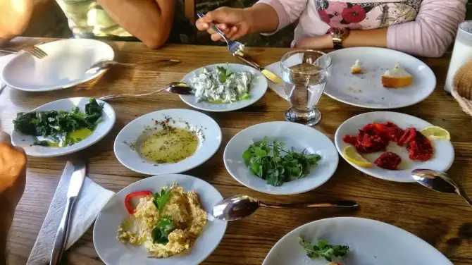 Kaplan Dağ Restoran - İzmir Mekan Rehberi