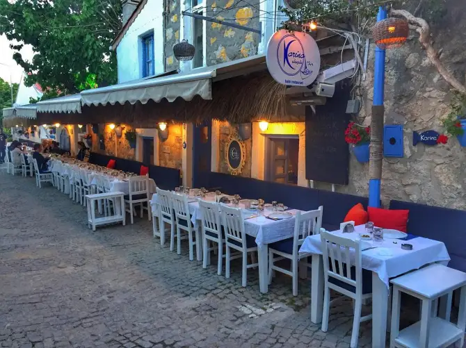 Karina Restaurant Alaçatı - İzmir Mekan Rehberi