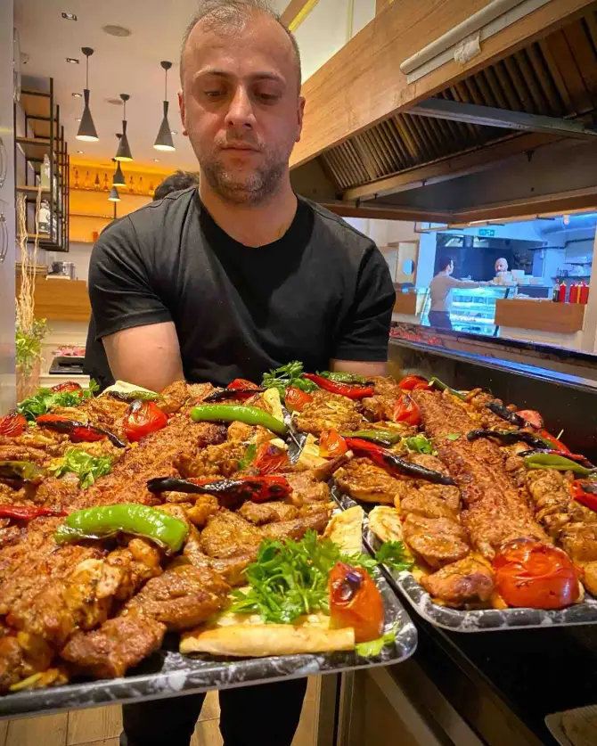Kebabi Bayraklı - İzmir Mekan Rehberi