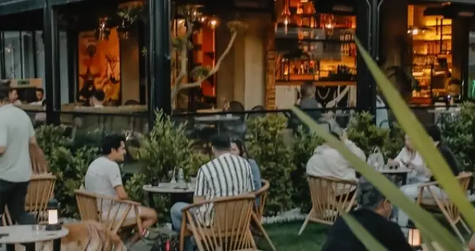 Kelvin Photo'n Coffee - İzmir Mekan Rehberi