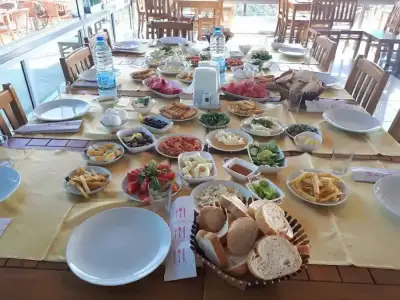 Kiraz Hisar Tepe Cafe & Restorant fotoğraf 3 - İzmir Mekan Rehberi