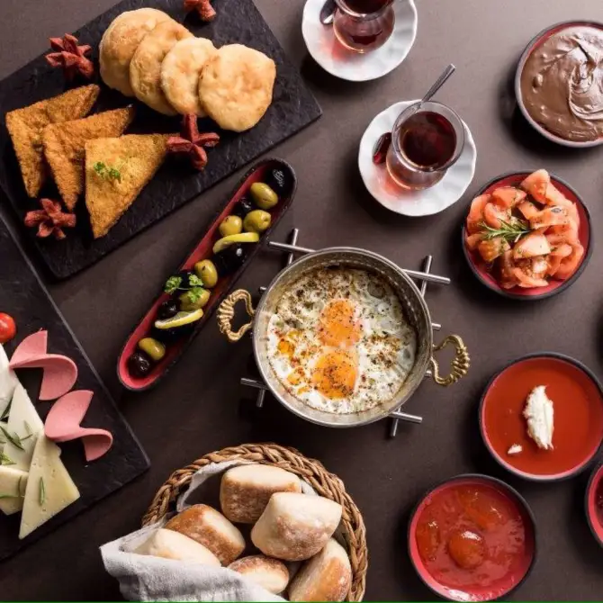 Kiremeet Cafe & Restaurant - İzmir Mekan Rehberi