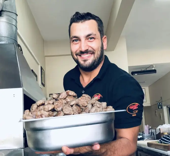 Köfteci Tamer  - İzmir Mekan Rehberi