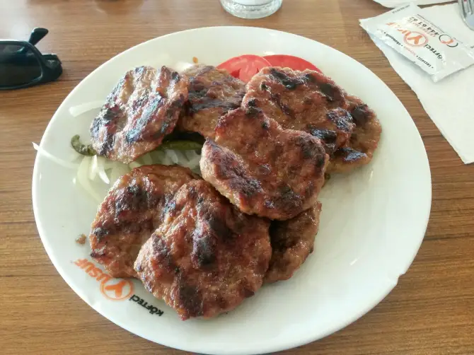 Kofteci Yusuf - İzmir Mekan Rehberi