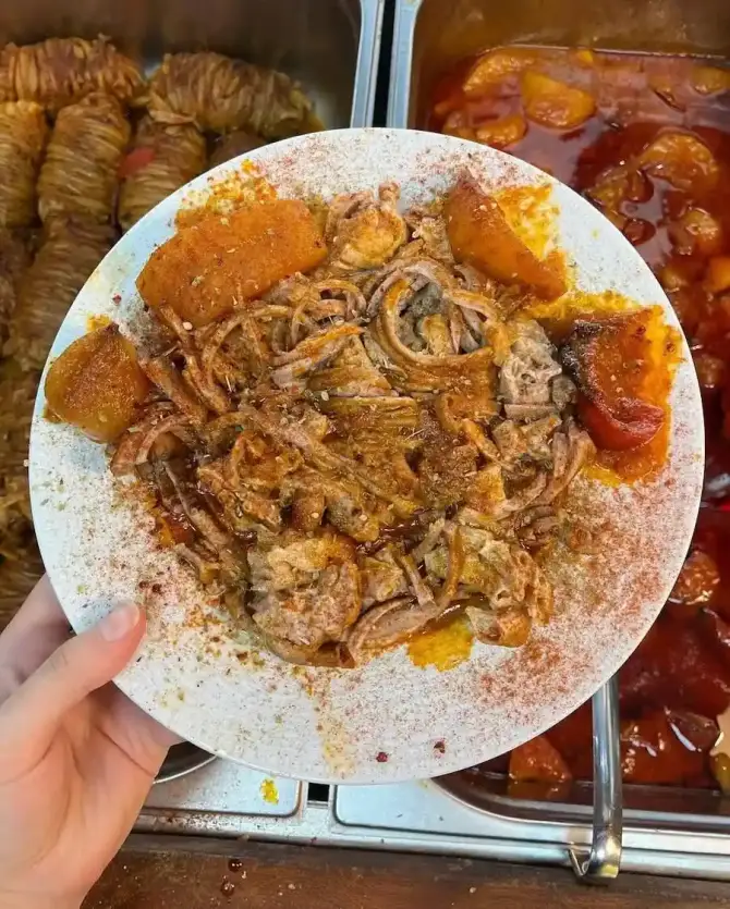 Kokoreççi Asım Usta Çamdibi - İzmir Mekan Rehberi