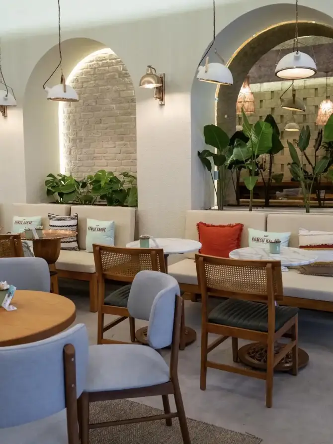 Komşu Kahve Alsancak - İzmir Mekan Rehberi