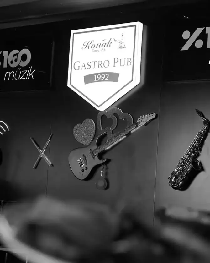 Konak Gastro Pub - İzmir Mekan Rehberi