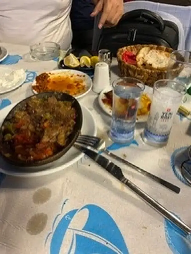 Koraç Meyhanesi - İzmir Mekan Rehberi