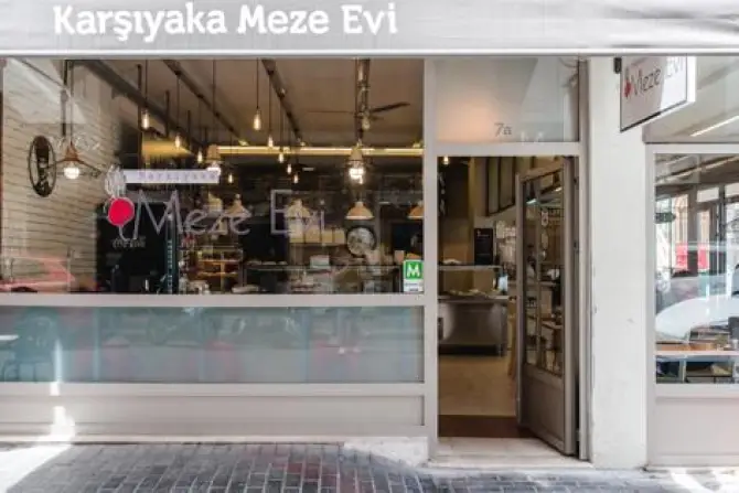 Karşıyaka Meze Evi - İzmir Mekan Rehberi