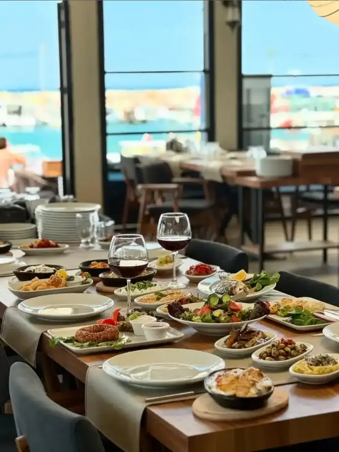 Kule Balık By Mavi Güzelbahçe - İzmir Mekan Rehberi