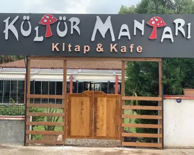 Kültür Mantarı Kitap Kafe - İzmir Mekan Rehberi
