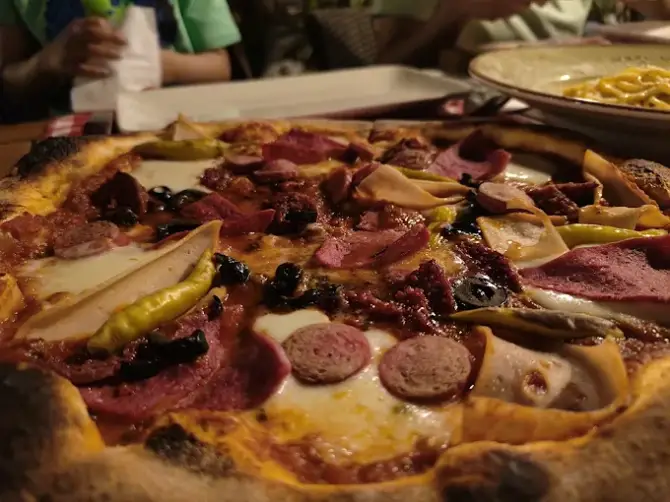 La Fourmi Restaurant Konak - İzmir Mekan Rehberi