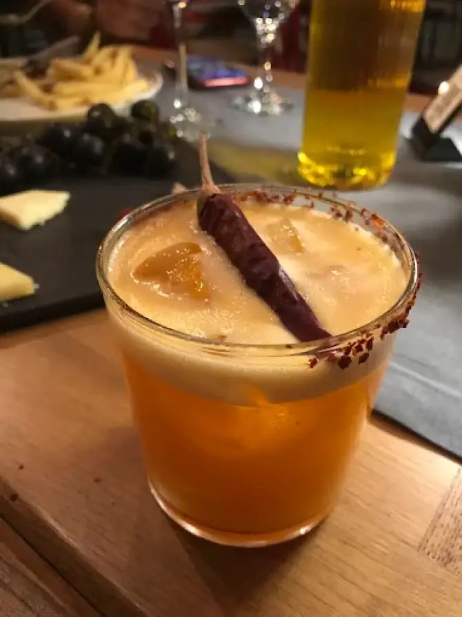 La Fourmi Restaurant Konak - İzmir Mekan Rehberi
