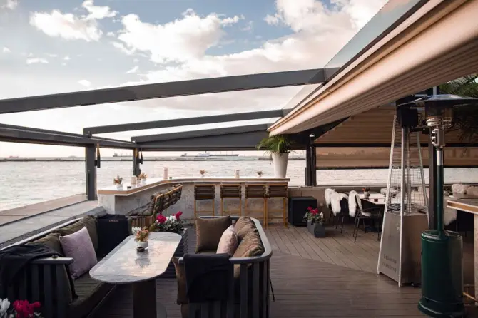 L'aura Kitchen & Bar - İzmir Mekan Rehberi