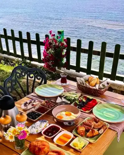 Lavantalı Konak  - İzmir Mekan Rehberi
