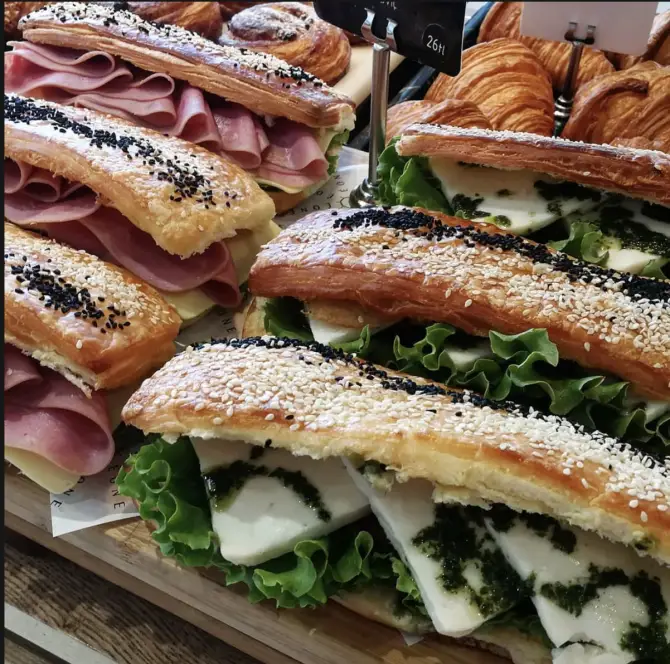 Leone Patisserie & Boulangerie Alsancak - İzmir Mekan Rehberi