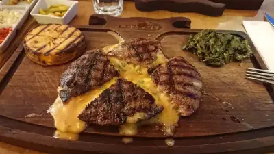 Lezz-Et Steakhouse fotoğraf 12 - İzmir Mekan Rehberi