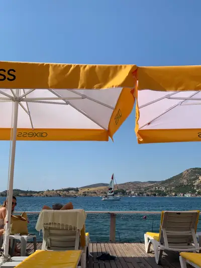 Lighthouse Beach Phokaia fotoğraf 2 - İzmir Mekan Rehberi
