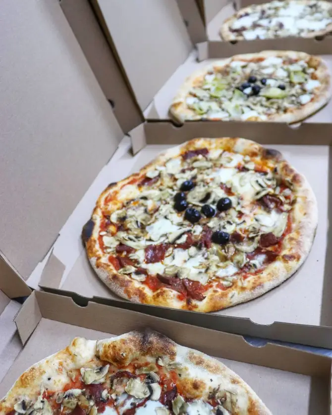Pizzeria Luna Romana - İzmir Mekan Rehberi