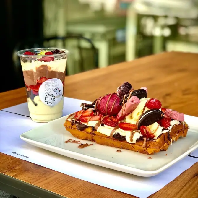 Lush Bakery & Coffee - İzmir Mekan Rehberi