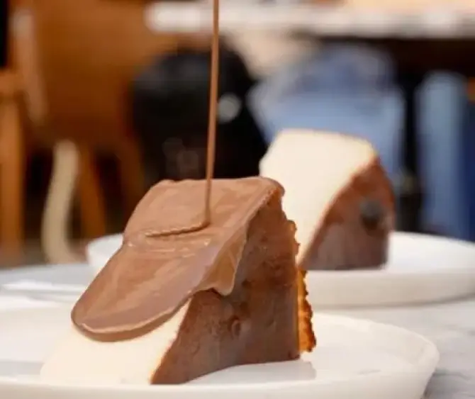 Lush Chocolate&Coffee - İzmir Mekan Rehberi