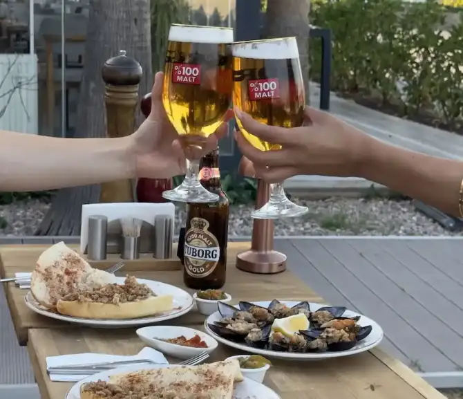 Madam Rodona Restaurant - İzmir Mekan Rehberi