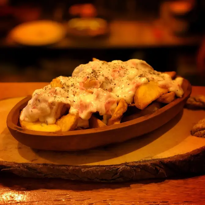 Mantis Cafe Bar - İzmir Mekan Rehberi