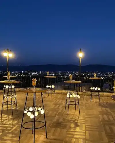 Mardavana Restaurant & Cafe fotoğraf 2 - İzmir Mekan Rehberi