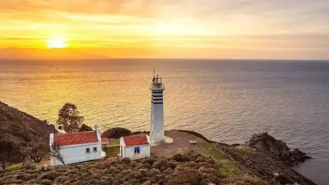 Mardavana Restaurant & Cafe - İzmir Mekan Rehberi