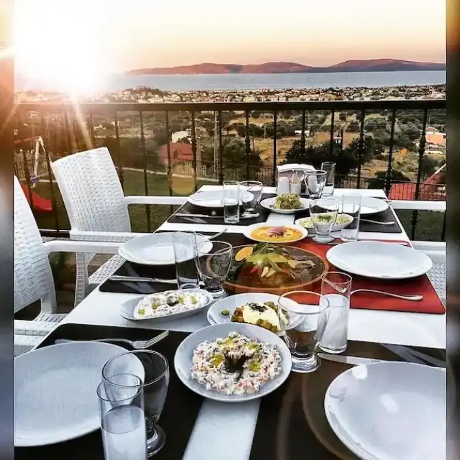 Mardavana Restaurant & Cafe - İzmir Mekan Rehberi