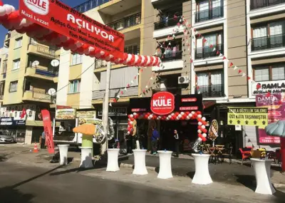 Maxi Kule Sandwich & Fast Food - İzmir Mekan Rehberi