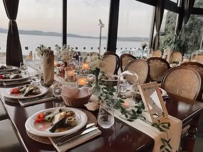 Maya Bistro Restaurant - İzmir Mekan Rehberi