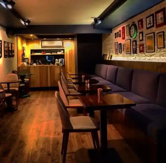 Maya Cafe - İzmir Mekan Rehberi