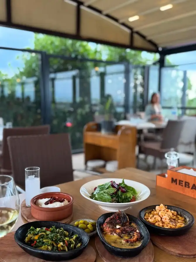 Meba Balık Restaurant - İzmir Mekan Rehberi