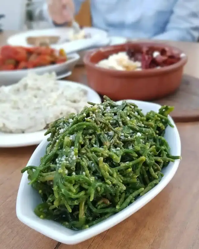Meba Balık Restaurant - İzmir Mekan Rehberi