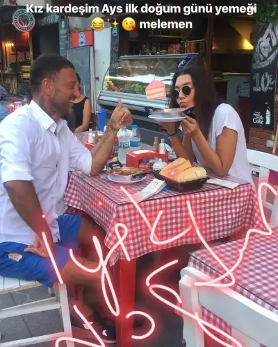 Menemenci Atom'un Yeri fotoğraf 4 - İzmir Mekan Rehberi
