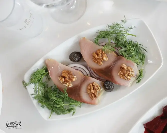 Mercan Restaurant İnciraltı - İzmir Mekan Rehberi