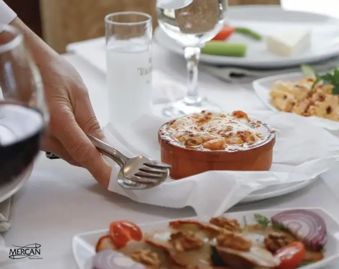 Mercan Restaurant İnciraltı - İzmir Mekan Rehberi