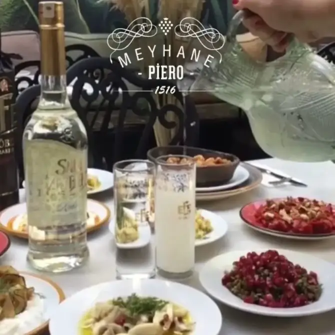 Meyhane Piero - İzmir Mekan Rehberi