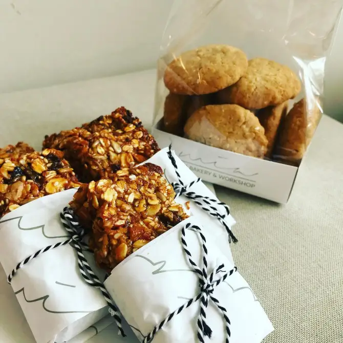 Mia Co. Cakes & Bakery  - İzmir Mekan Rehberi