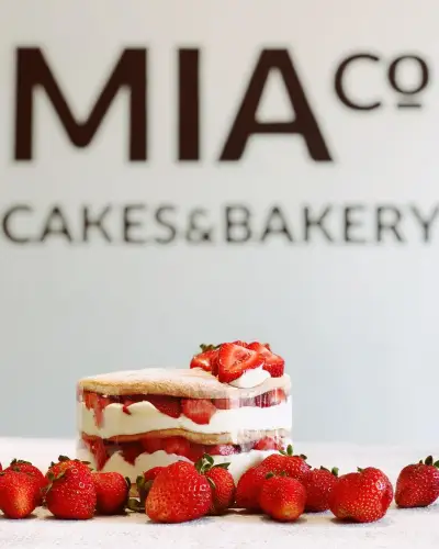 Mia Co. Cakes & Bakery  - İzmir Mekan Rehberi
