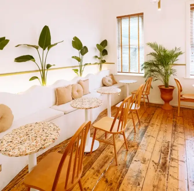 Monas Art Coffee Bakery - İzmir Mekan Rehberi