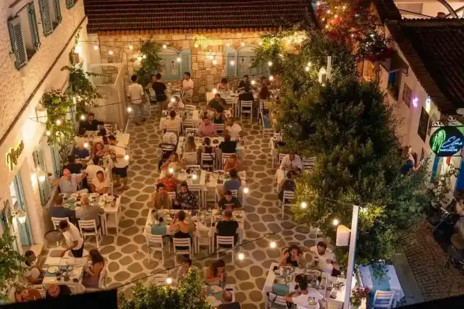 Monza Restaurant Sığacık - İzmir Mekan Rehberi