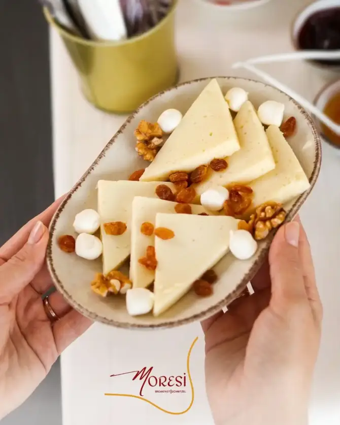 Moresi Kordon - İzmir Mekan Rehberi