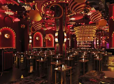 Moulin Rouge İzmir - İzmir Mekan Rehberi